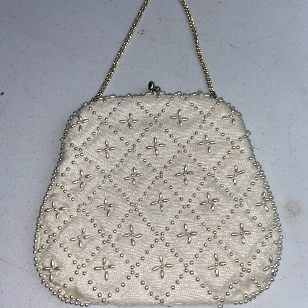 La Regale Ivory Beaded Clutch Purse Evening Bag Wedding Prom Bag Kiss Lock